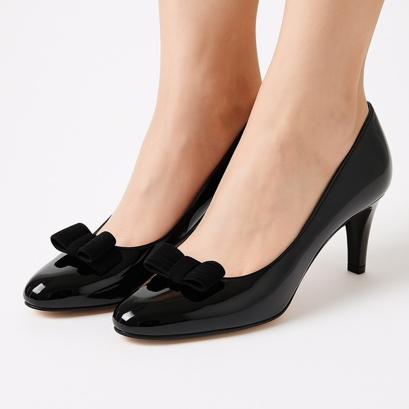 Prevata Patent Leather Pumps | Classic Mid Heel

✈️ 👠 Made in Italy - Picture 1 of 5